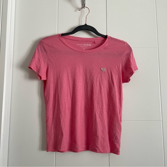 3/$45 Guess Bubble Gum Pink T-Shirt - Picture 1 of 4